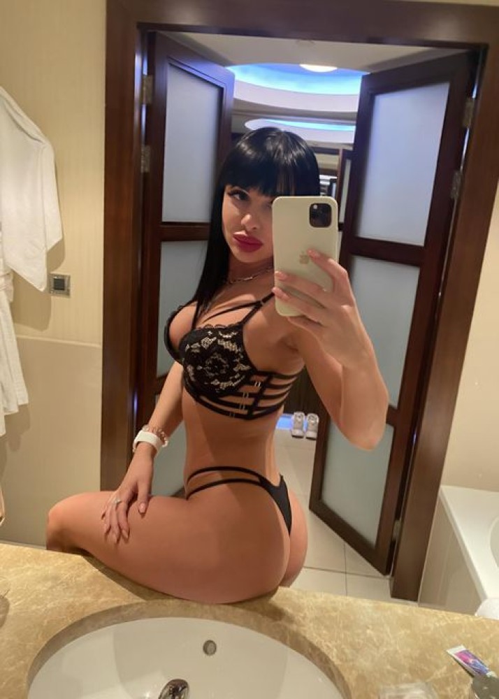 Индивидуалка Кристина фото № 2 в городе Горки Ленинские