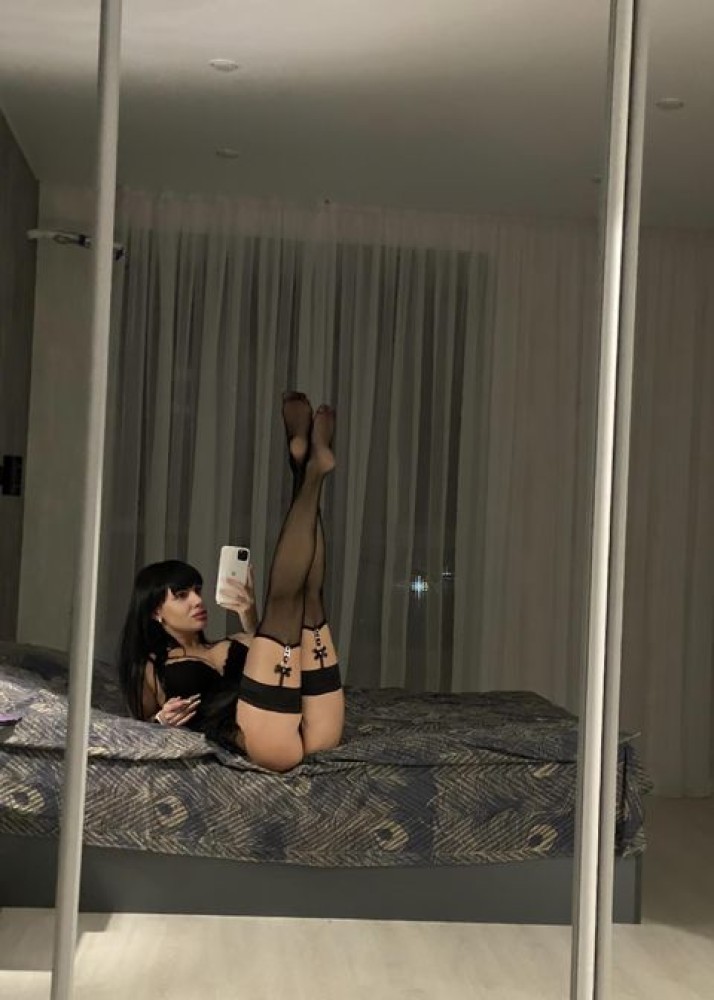 Индивидуалка Кристина фото № 2 в городе Горки Ленинские